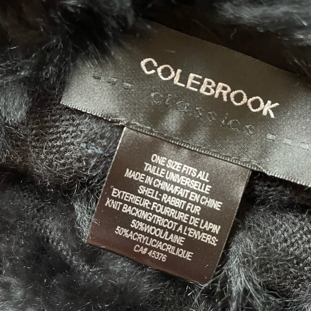 Women’s Rabbit Fur Poncho - Picture 4 of 4